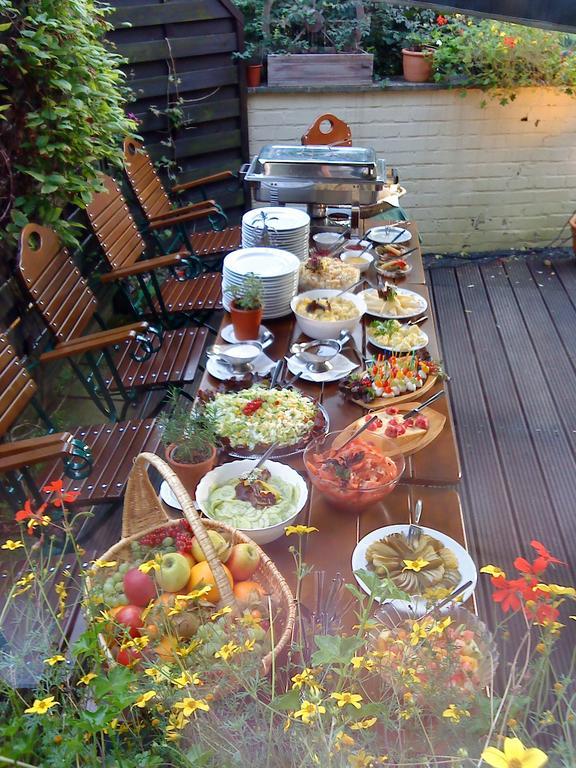 Romantik Hotel Zum Lindengarten Курорт Юнсдорф Екстериор снимка